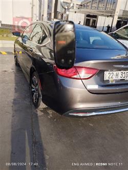 Chrysler 200